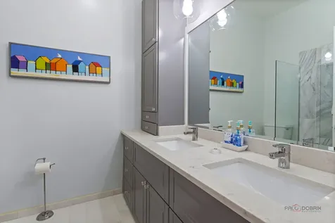 1157 West Newport Avenue Chicago IL 60657