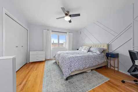 1157 West Newport Avenue Chicago IL 60657