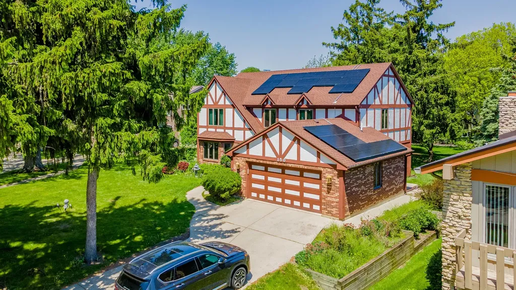 150 Shady Lane Bartlett IL 60103