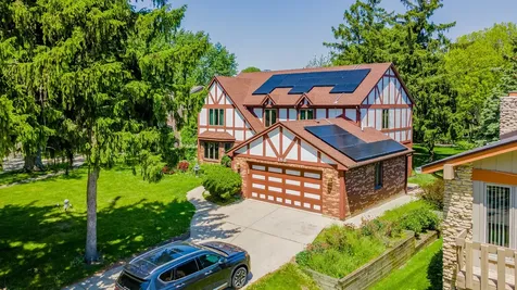 150 Shady Lane Bartlett IL 60103