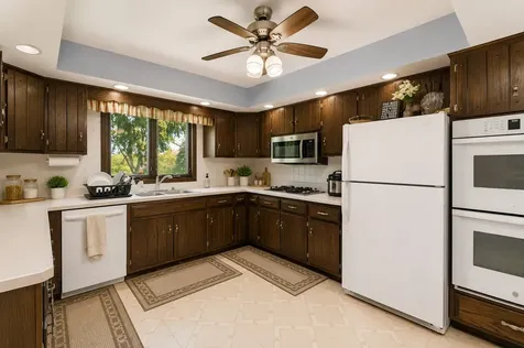 150 Shady Lane Bartlett IL 60103