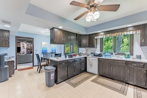 150 Shady Lane Bartlett IL 60103