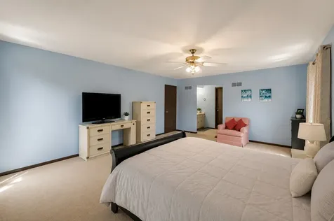 150 Shady Lane Bartlett IL 60103