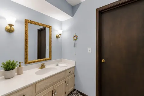 150 Shady Lane Bartlett IL 60103