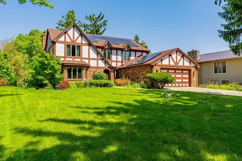 150 Shady Lane Bartlett IL 60103