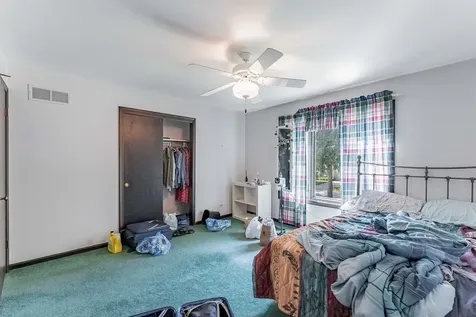 150 Shady Lane Bartlett IL 60103