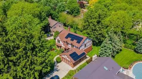 150 Shady Lane Bartlett IL 60103