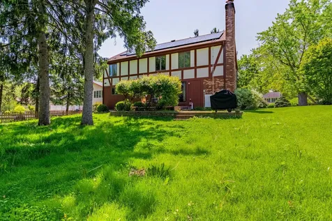 150 Shady Lane Bartlett IL 60103