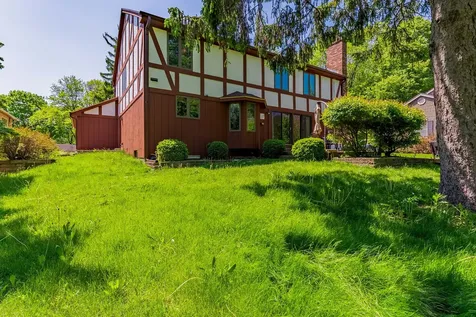 150 Shady Lane Bartlett IL 60103