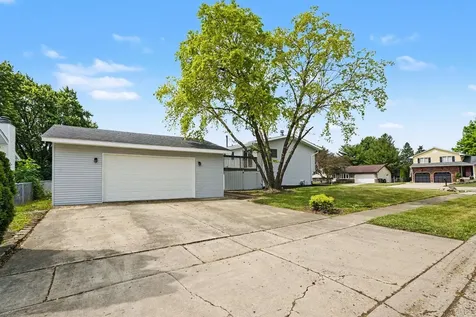 651 Michigan Avenue South Elgin IL 60177