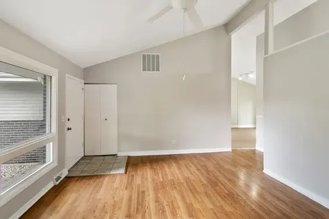 1930 Arthur Drive Waukegan IL 60087