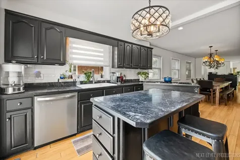 83 North Park Boulevard Glen Ellyn IL 60137