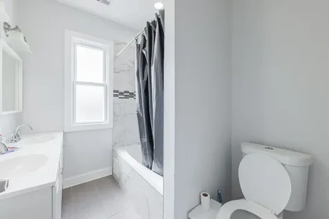 844 North Laramie Avenue Chicago IL 60651