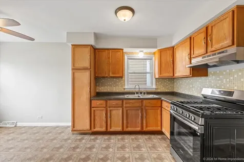 7320 West 58th Street Summit IL 60501