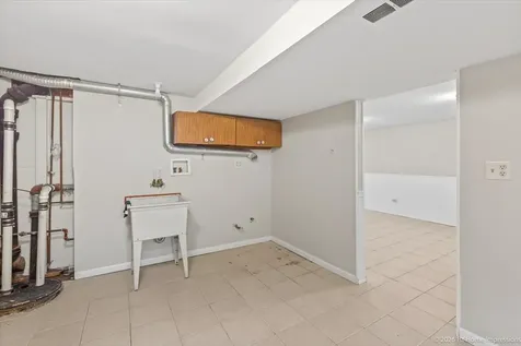 7320 West 58th Street Summit IL 60501