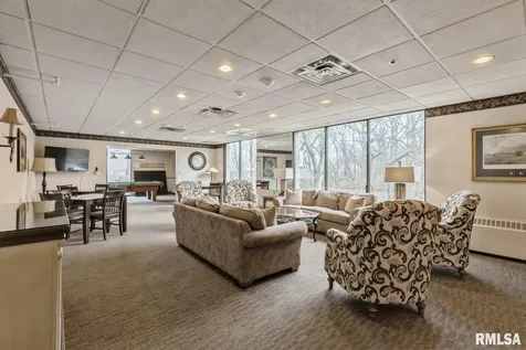 1800 7TH Street East Moline IL 61244