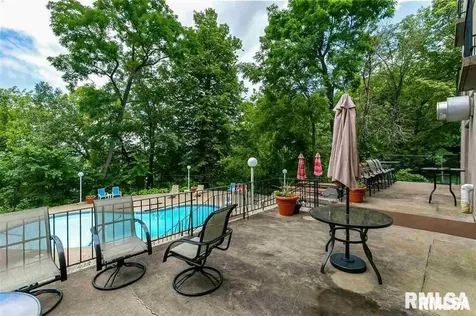 1800 7TH Street East Moline IL 61244