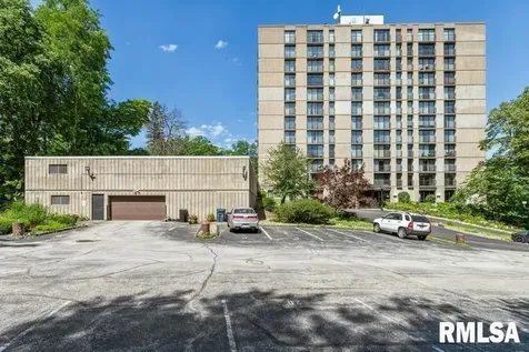 1800 7TH Street East Moline IL 61244