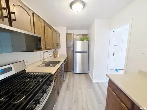 1800 7TH Street East Moline IL 61244