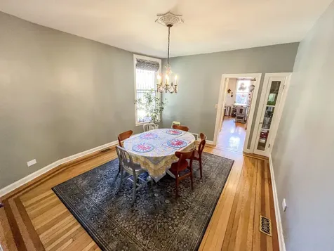 552 West Arlington Place Chicago IL 60614