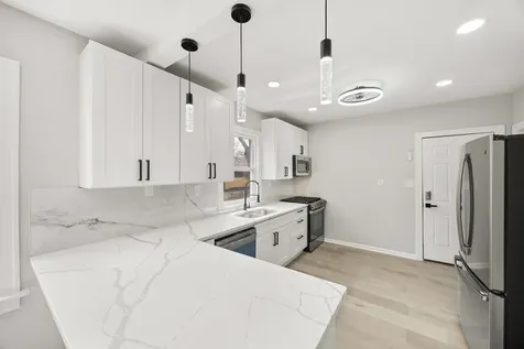 12106 South Emerald Avenue Chicago IL 60628