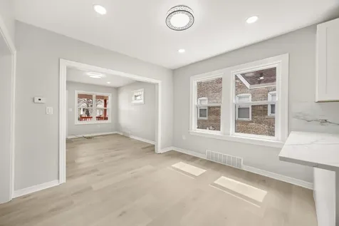 12106 South Emerald Avenue Chicago IL 60628