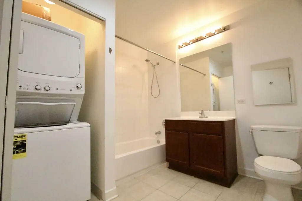 100 East 14th Street Chicago IL 60605