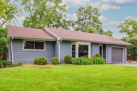 2508 Highland Drive Lindenhurst IL 60046