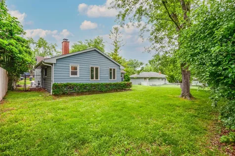 2508 Highland Drive Lindenhurst IL 60046