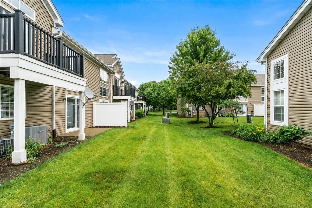 2471 Wilton Lane Aurora IL 60502
