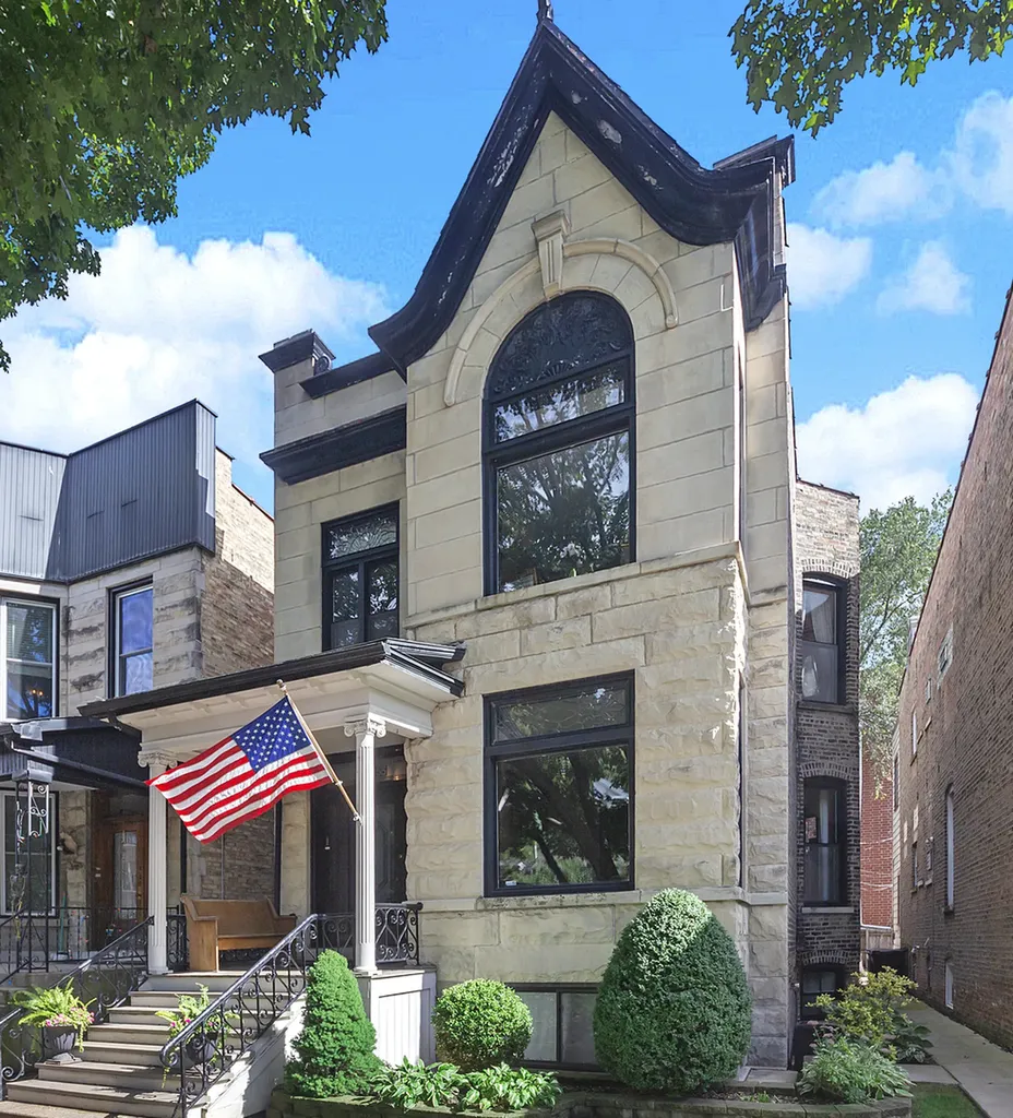 3855 North Greenview Avenue Chicago IL 60613