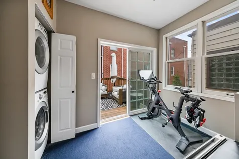 3855 North Greenview Avenue Chicago IL 60613