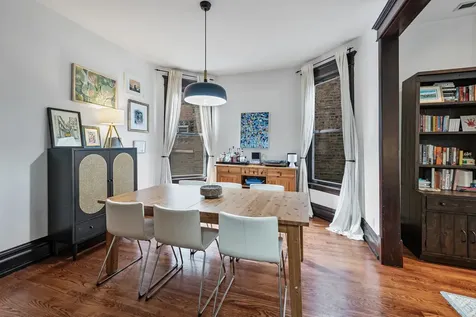 3855 North Greenview Avenue Chicago IL 60613