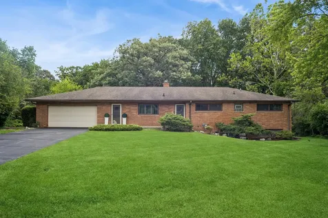 1225 Oakdale Drive Elgin IL 60123