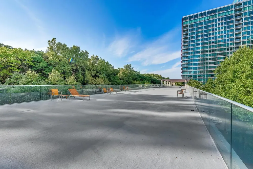 9715 Woods Drive Skokie IL 60077