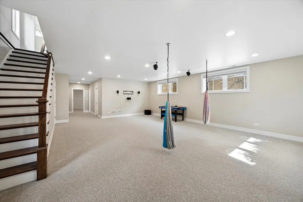 5324 South Neva Avenue Chicago IL 60638