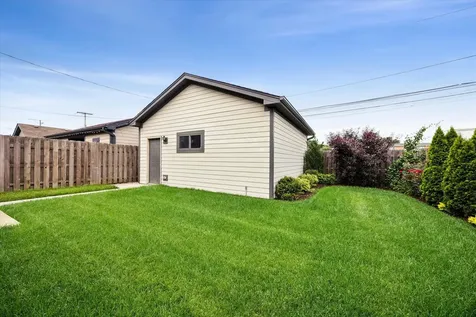 5324 South Neva Avenue Chicago IL 60638