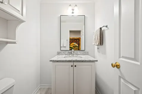 150 North Suffolk Lane Lake Forest IL 60045