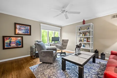 150 North Suffolk Lane Lake Forest IL 60045