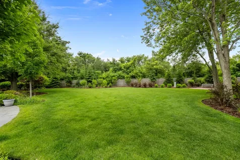 150 North Suffolk Lane Lake Forest IL 60045