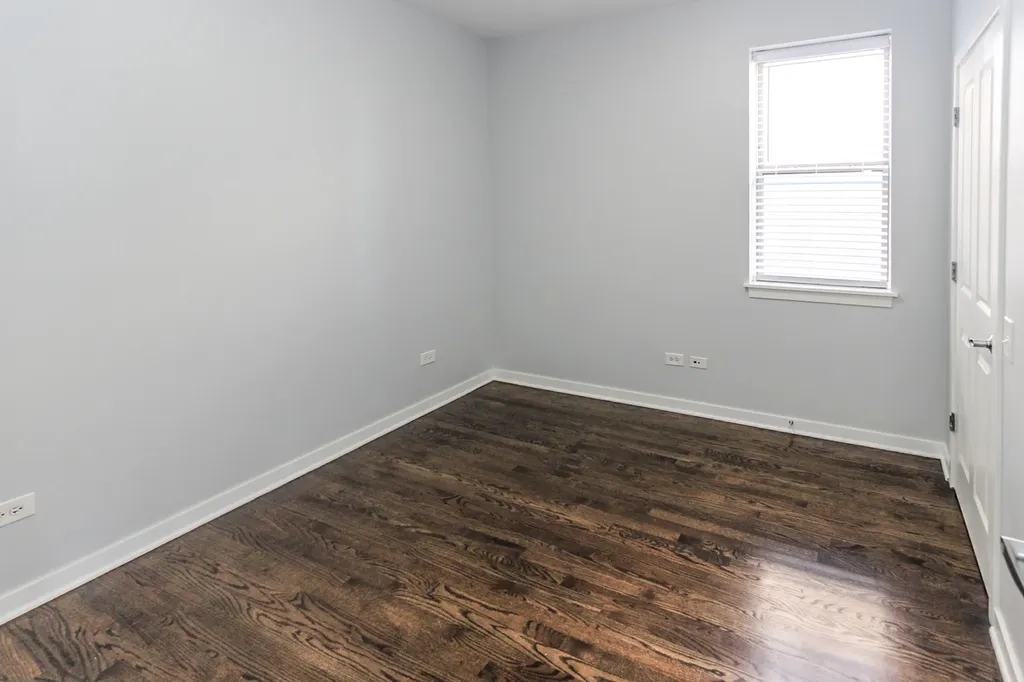 1153 West Washburne Avenue Chicago IL 60608