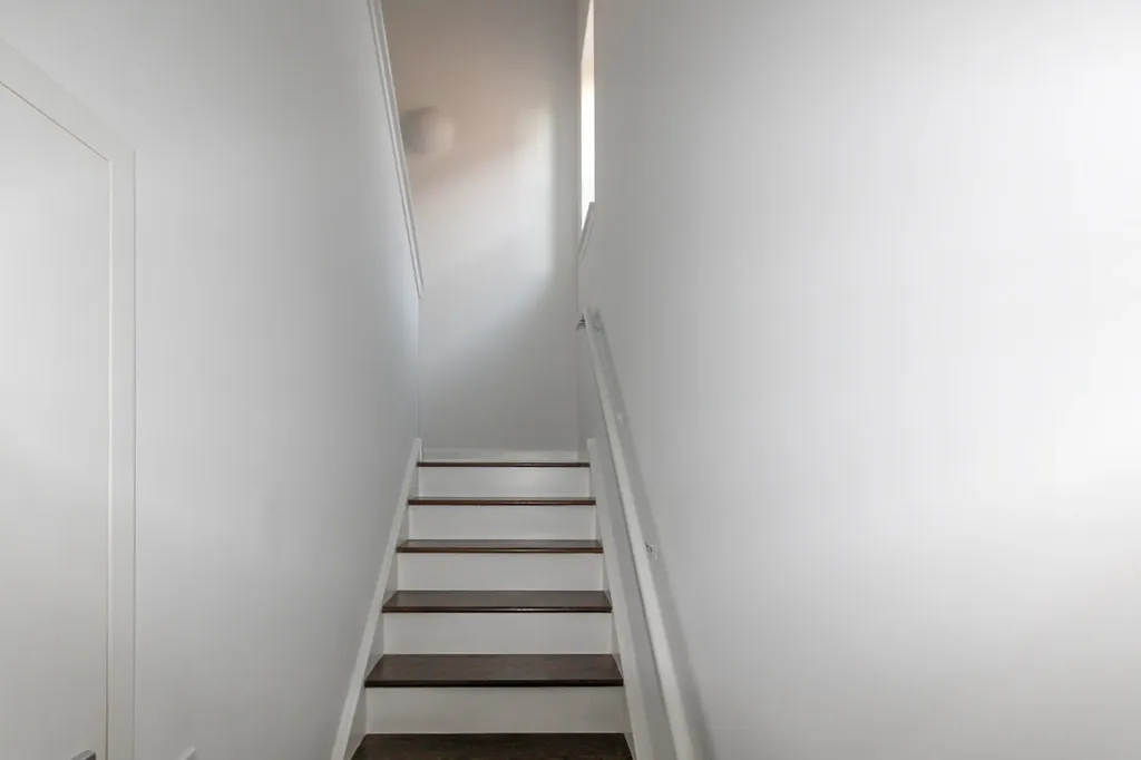 1153 West Washburne Avenue Chicago IL 60608