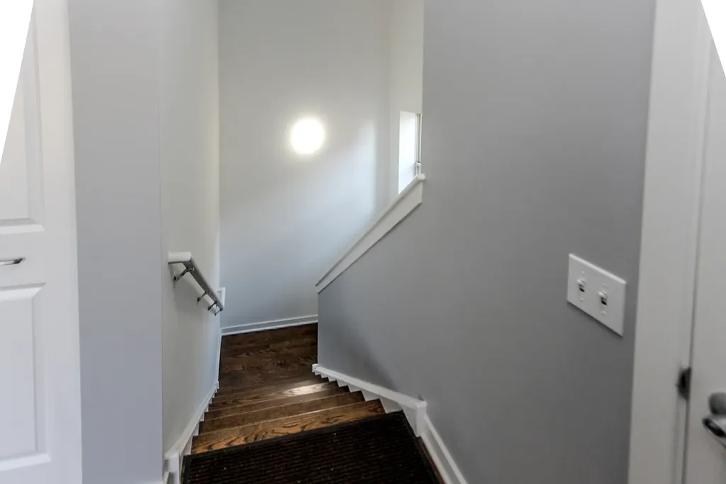 1153 West Washburne Avenue Chicago IL 60608