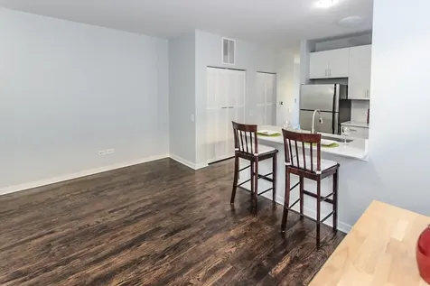 1153 West Washburne Avenue Chicago IL 60608