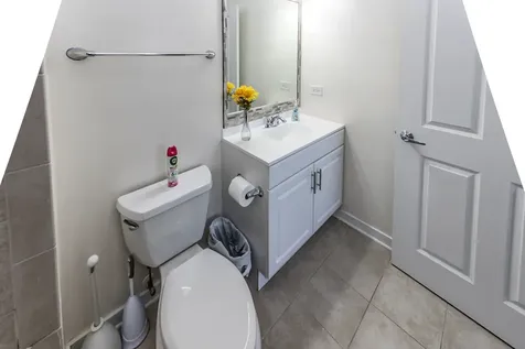 1153 West Washburne Avenue Chicago IL 60608