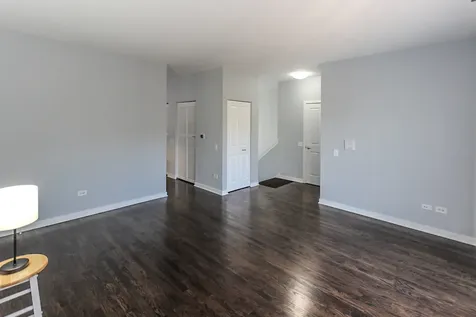 1153 West Washburne Avenue Chicago IL 60608