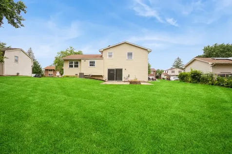 1401 Volkamer Trail Elk Grove Village IL 60007