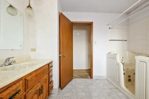 16412 George Drive Oak Forest IL 60452