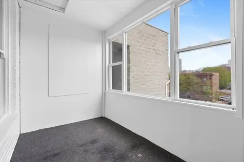 3751 North Clifton Avenue Chicago IL 60613
