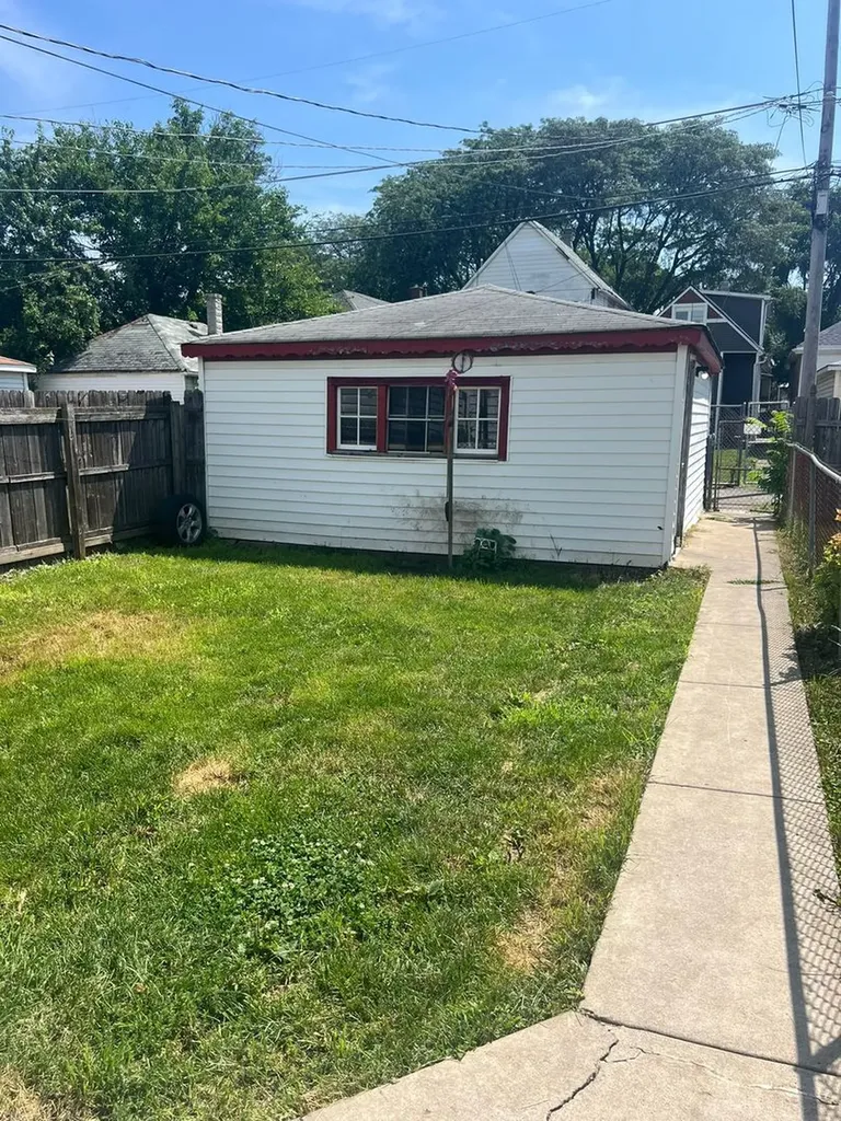 7411 South Morgan Street Chicago IL 60621